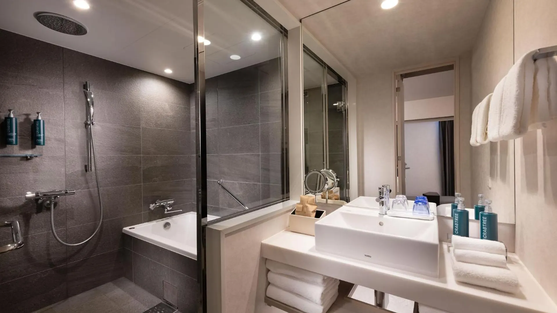 Doubletree By Hilton Tokyo Ariake Hotel